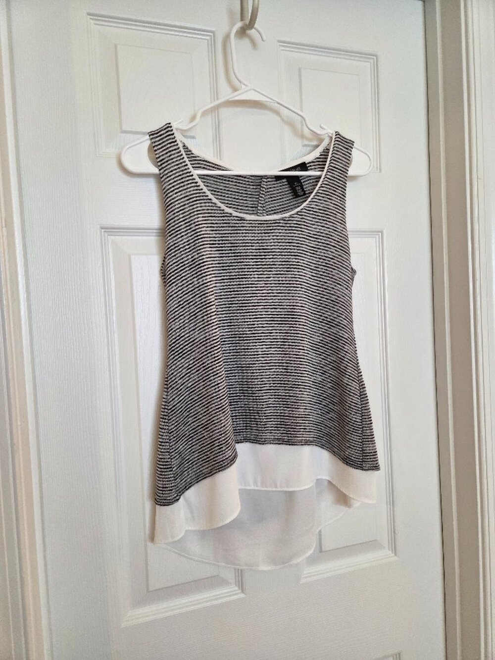 WHBM Striped Cross Back Tank, Size 0